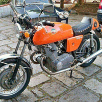 Laverda FS 750