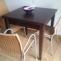 Tavolo con 4 sedie