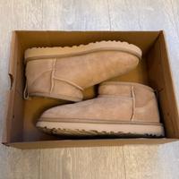 Ultra mini chestnut ugg