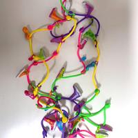 Braccialetti charms a forma di scarpe per bambini