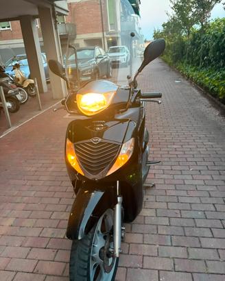 Honda SH 125 – 2008 – Nero – 48.000 km