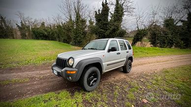 Jeep cherokee KJ 2.5 4x4
