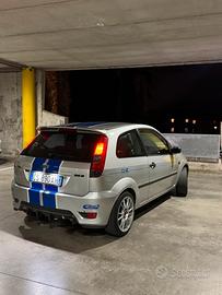 Ford Fiesta 2004 st150 look