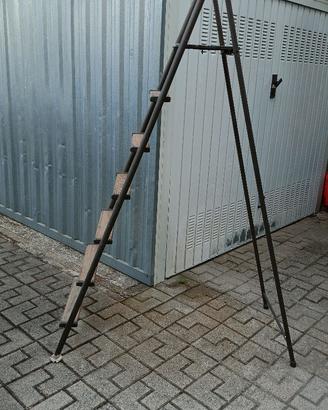 vecchia scala in ferro