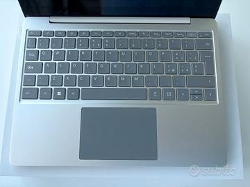 Microsoft Surface Laptop Go 3 i5-1235U/8GB/256 GB