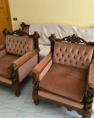 Divano poltrone tavolino in legno massiccio 