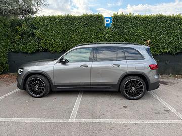 MERCEDES GLB 200 4MATIC