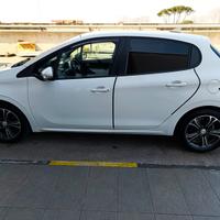 Peugeot 208 GPL Anno 2014