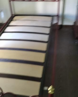 Letto singolo in ferro battuto