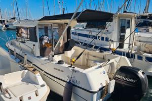 Quicksilver Pilothouse 605 barca da pesca