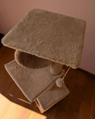 Tiragraffi con cuccia e gioco per gatti