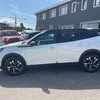 PEUGEOT 2008 BlueHDi 100 GT Line