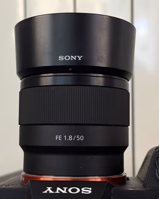 Sony 50mm F1.8 FE obiettivo