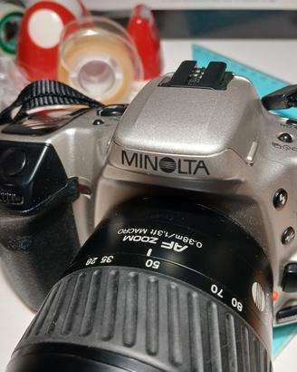 Minolta dinax 500si con 28.80