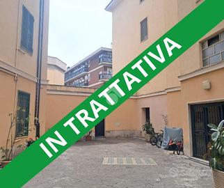 MONOLOCALE A ROMA