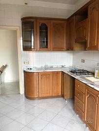 Cucina e Armadio – Pronti da Ritirare