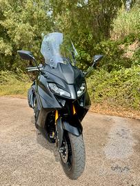 Yamaha Tmax 560 TECH MAX Black