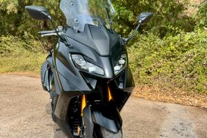 Yamaha Tmax 560 TECH MAX Black
