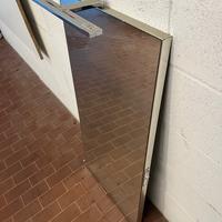 Specchio con presa e luce