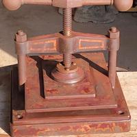 Pressa per rilegatura