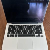 MacBook Pro 13” Early 2015 - i5, 8GB RAM