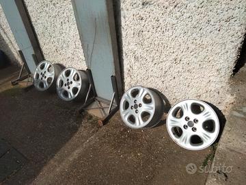 Cerchi in lega 15" fiat 