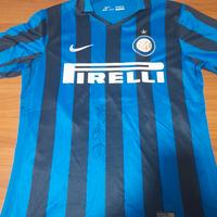 maglia Inter di Jovetic autografata da Spalletti 