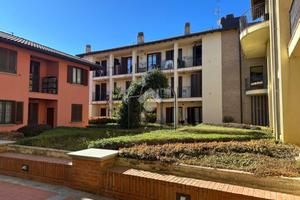 2 LOCALI A MONTICELLO BRIANZA