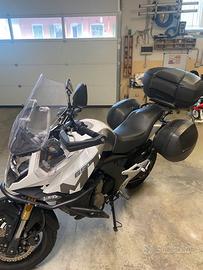 moto tuoring CFMOTO modello MT650