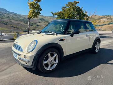 MINI COOPER R50