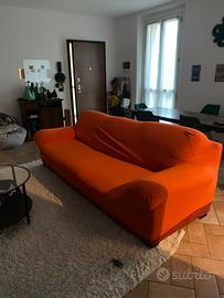 Divano rosso