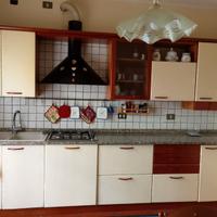 Cucina e blocco forno frigo