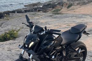YAMAHA MT 07 35kw (a libretto)