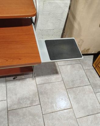 tavolino porta PC 