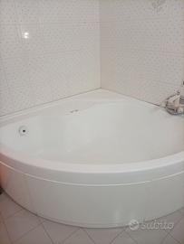 Vasca da bagno angolare
