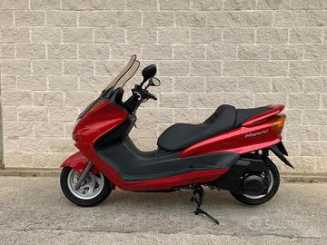 Yamaha majesty 250 targa oro