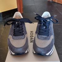 Hogan in pelle donna originali, color blu.