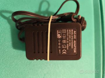 Alimentatore 220V AC / 7,5V DC 2000mA