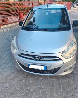 Hyundai i10 1.1 benzina tamponata 2011