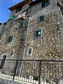 4 LOCALI A OLEVANO ROMANO