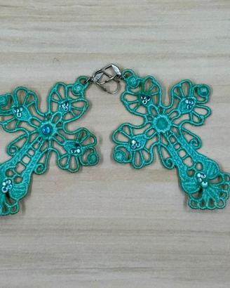 Orecchini in pizzo Mod. Croce