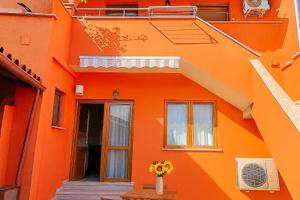 Casa indipendente con 2 unità abitative