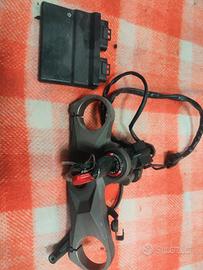 piastra sterzo blocchetto chiavi e centralina