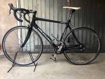 Bici da strada telaio in carbonio