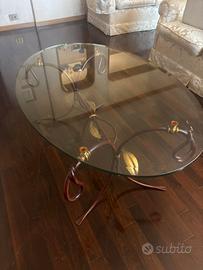 Tavolino da salotto in ferro battuto.