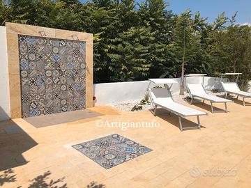 Rivestimento piscina in pietra