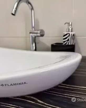 Mobile bagno più lavabo e specchio completo