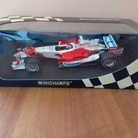 Toyota TF106 F.1 2006 J.Trulli -1/18 Minichamps 