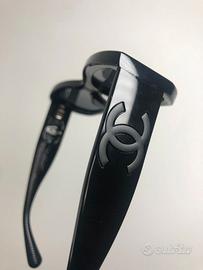 Occhiali da sole CHANEL con logo grande