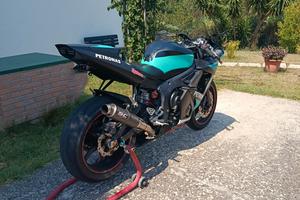Yamaha R6 2003 PETRONAS (Prezzo Trattabile)